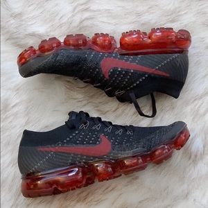 Nike Vapor Max Red and Black